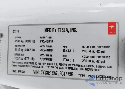 2018 Tesla Model 3 Long Range/Mid Range из США, поврежденный, VIN 5YJ3E1EA7JF047759